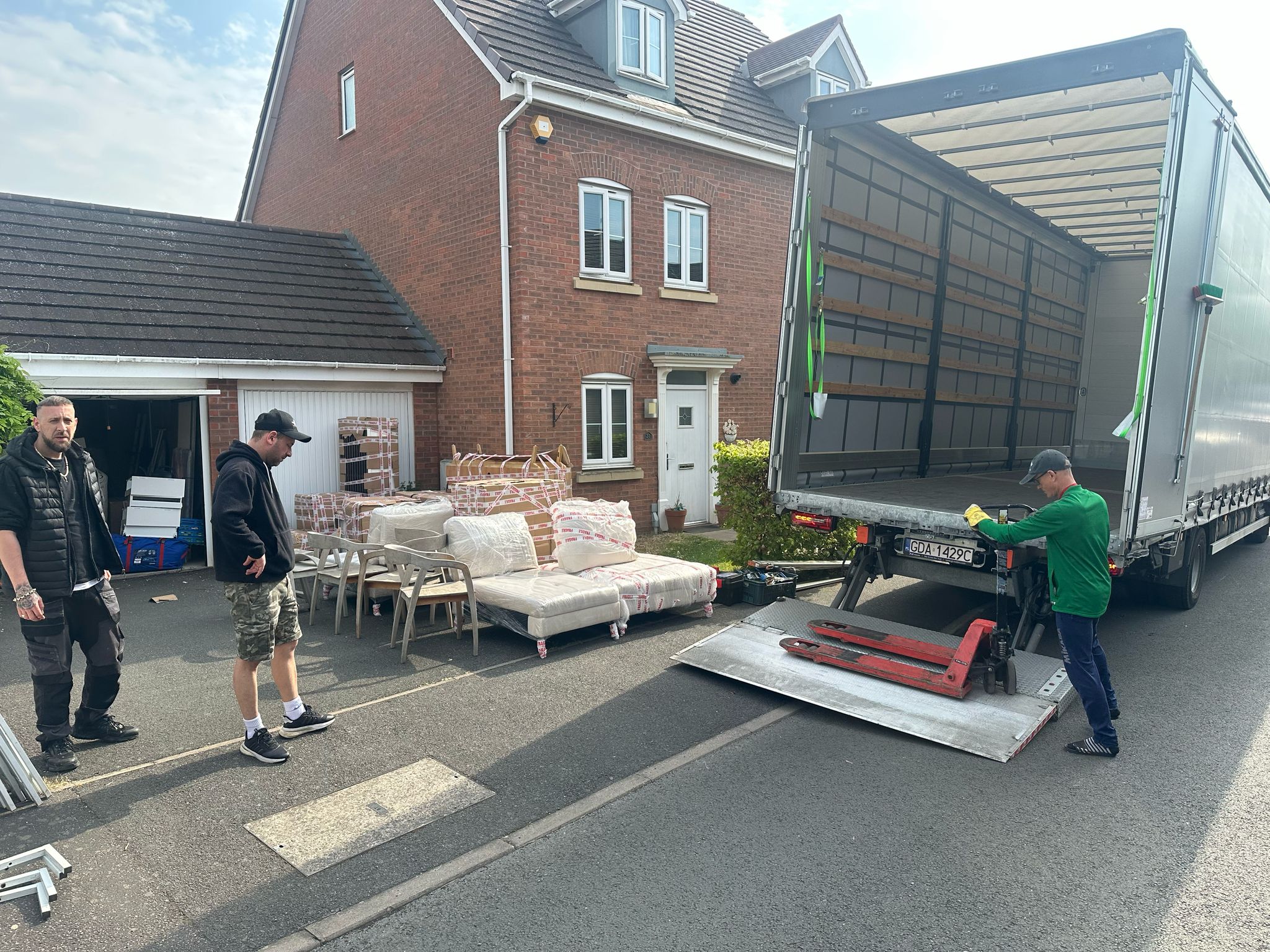 Effortless Ludlow Removals Services: Your Trusted Moving Solution